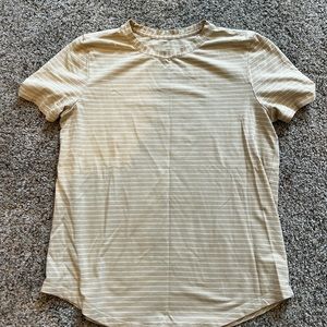 Lululemon tee